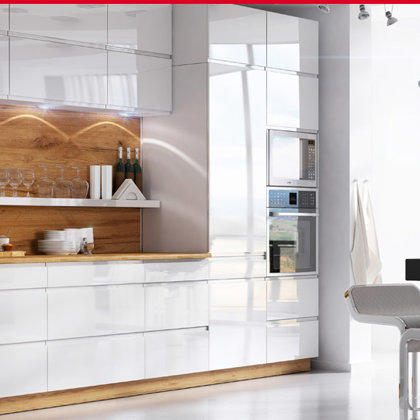 Kuchnia fronty lakierowane połysk uchwyt frezowany